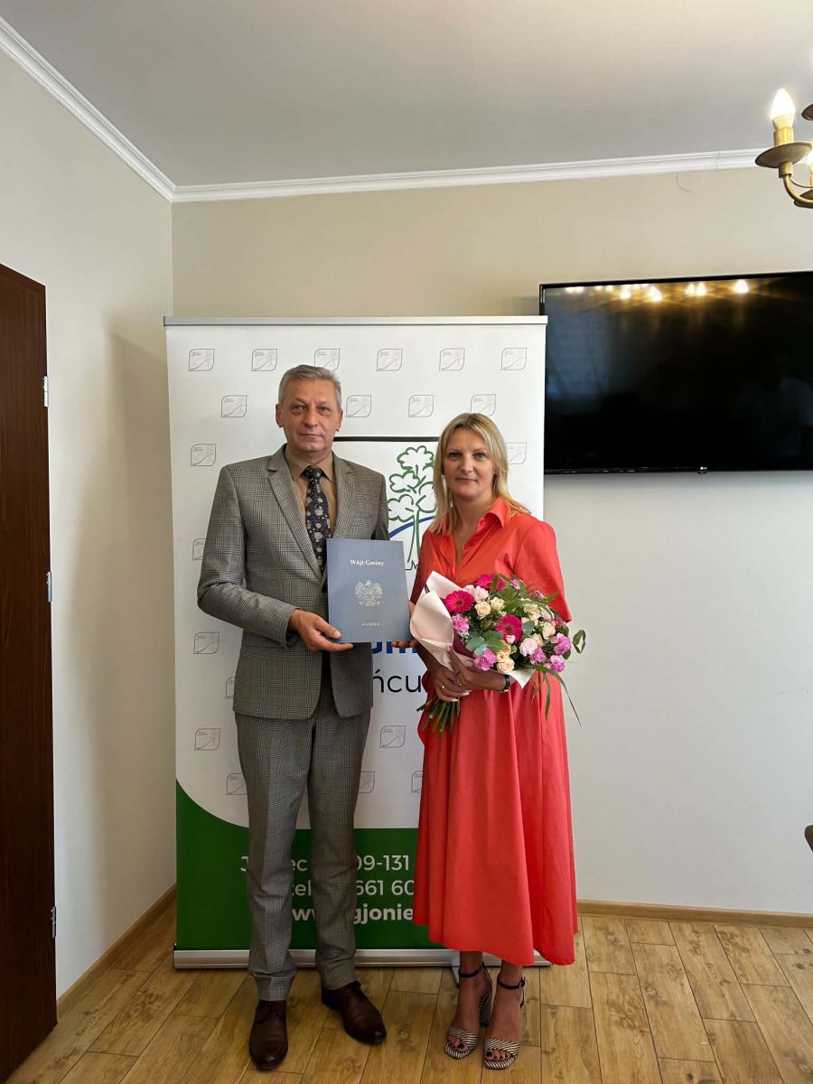 Nowy Dyrektor Szkoły Podstawowej im.  Bohaterów Bitwy nad Wkrą w Jońcu