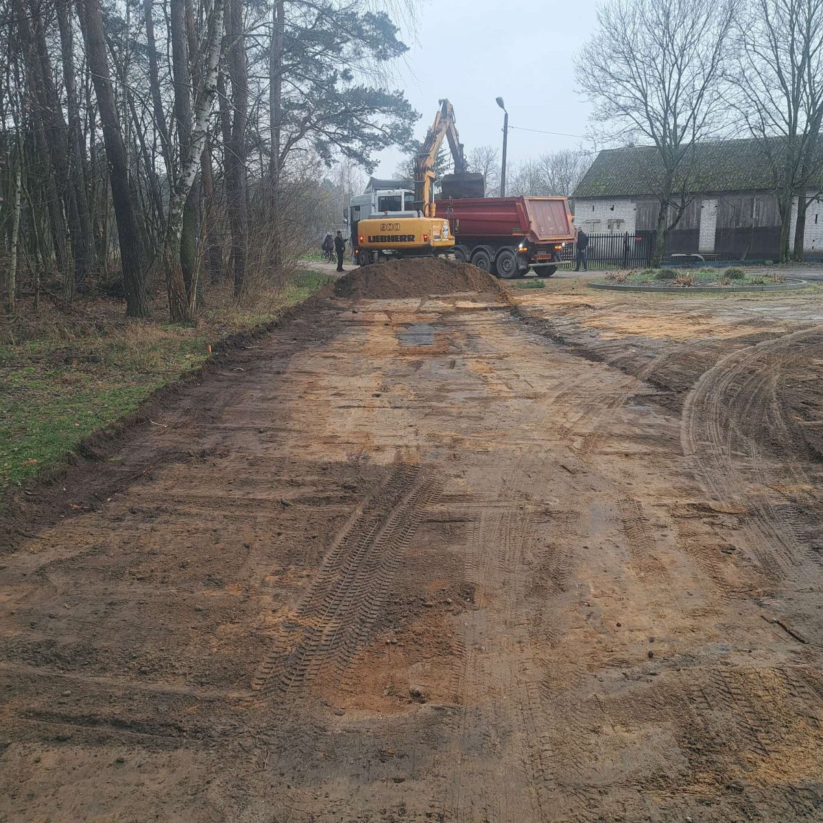 Rozpoczęcie budowy drogi w Królewie