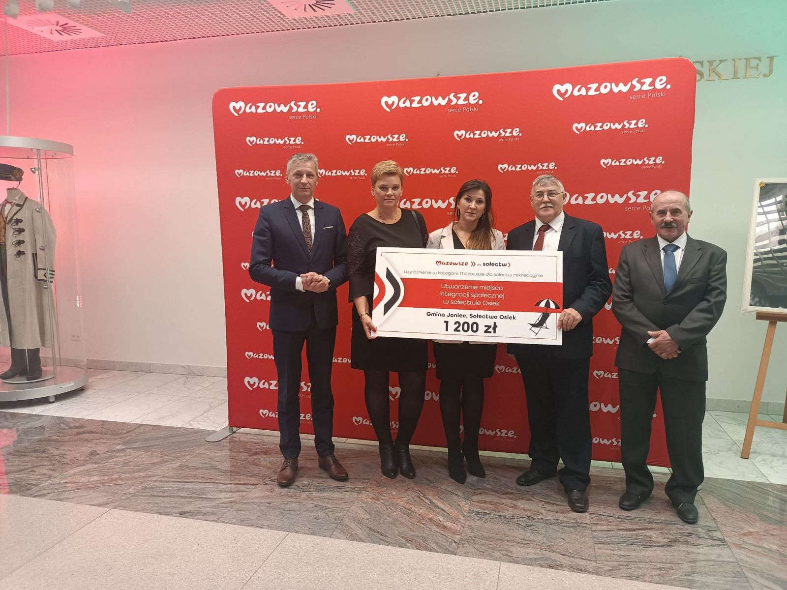 Sołectwo Osiek nagrodzone w ramach najlepszej inicjatywy zrealizowanej w ramach MIAS MAZOWSZE 2022 – Mazowsze dla sołectw 2022